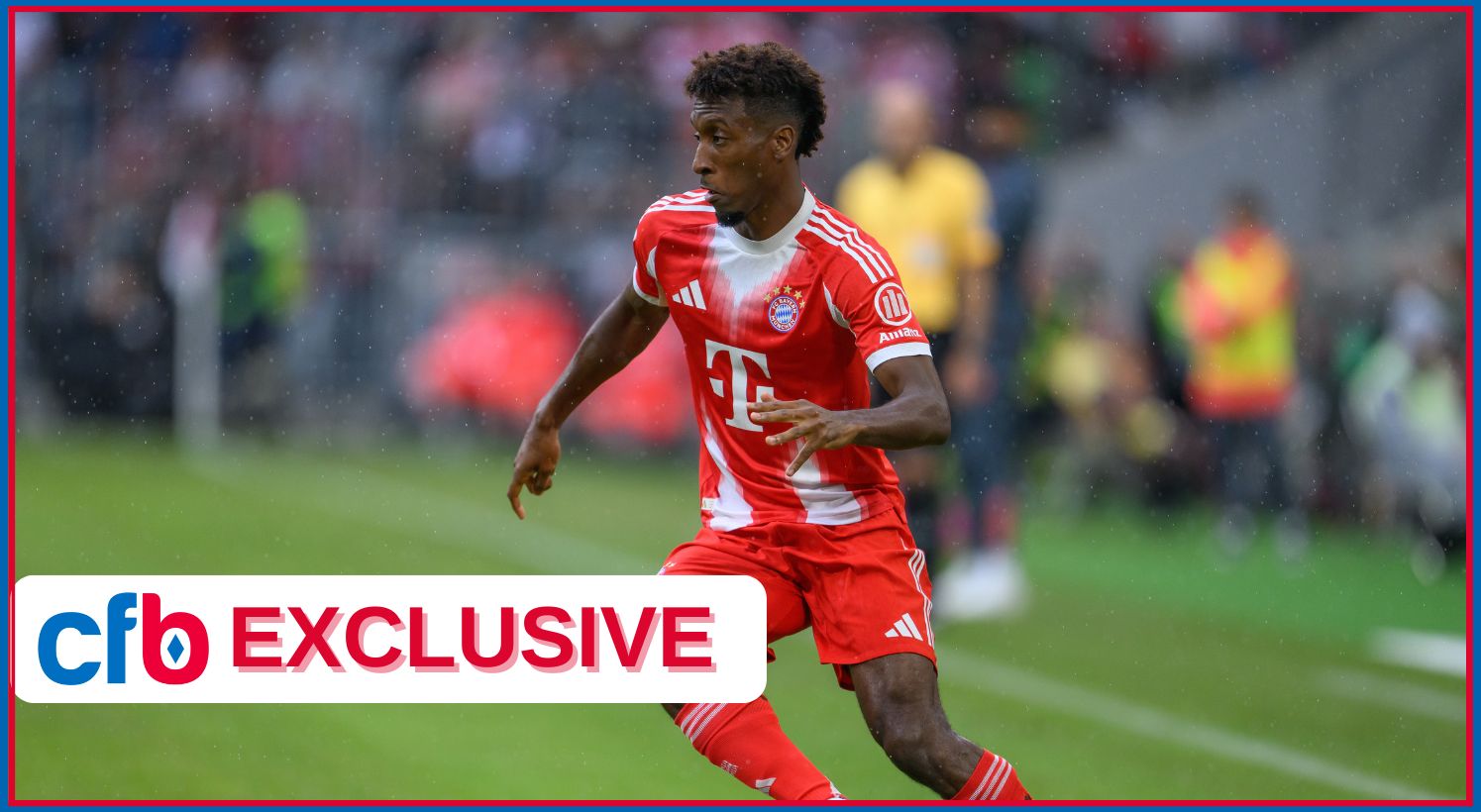 Kingsley Coman dribbles with the ball during Bayern Munich game.