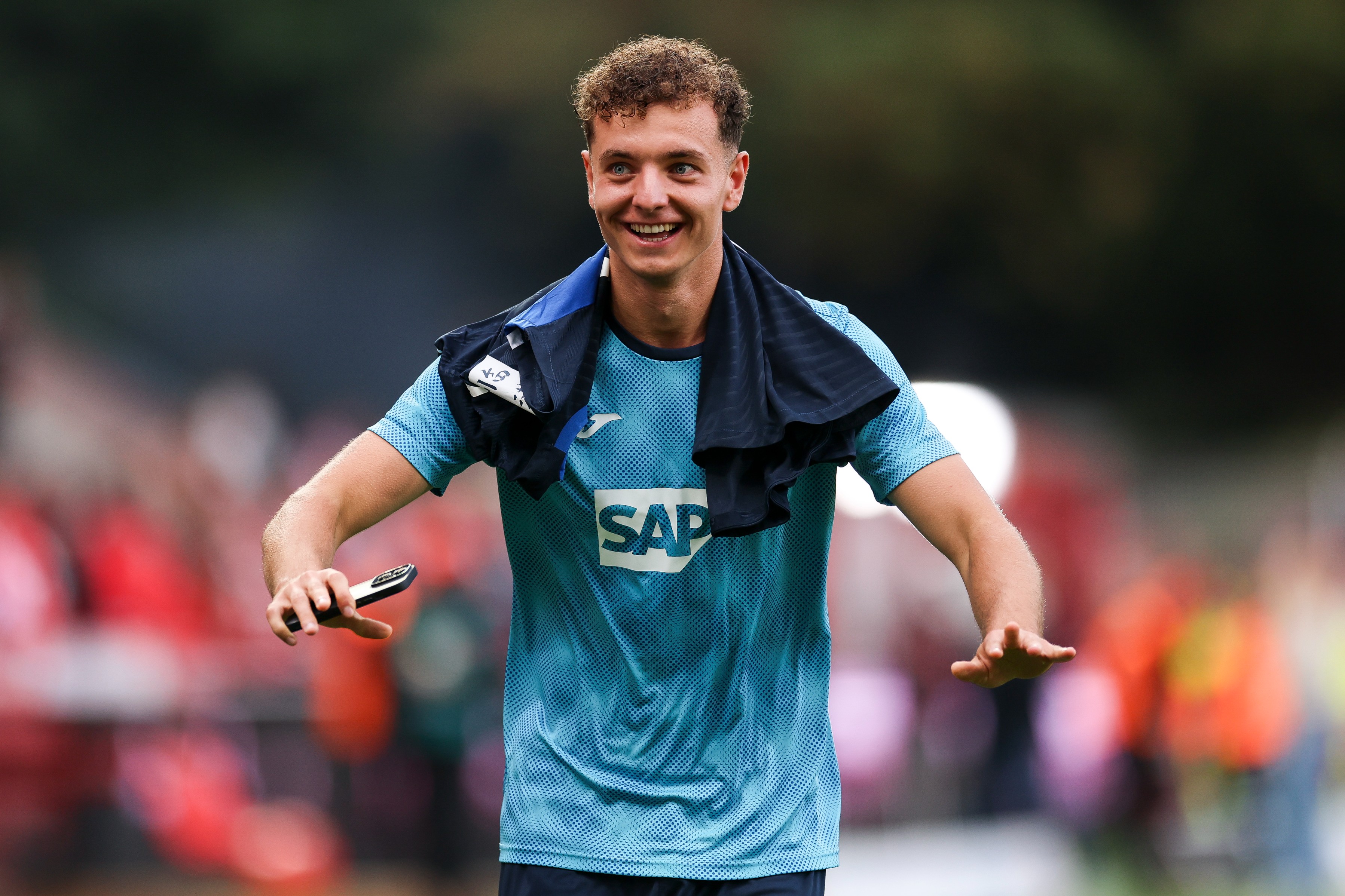 Bayern Munich want Fisnik Asllani as Harry Kane backup