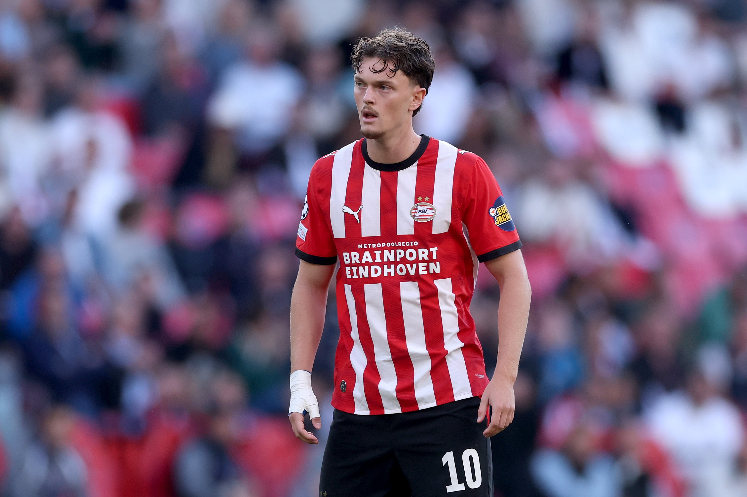 PSV midfielder Paul Wanner looks on during Eredivisie game.